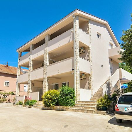 Apartments Samardzic ティヴァト エクステリア 写真