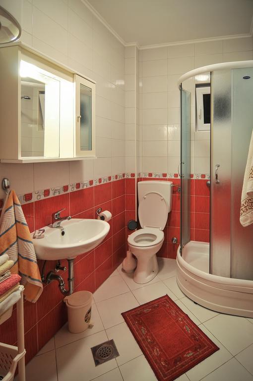 Apartments Samardzic ティヴァト エクステリア 写真