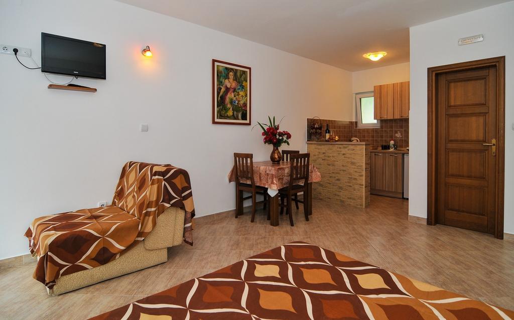 Apartments Samardzic ティヴァト エクステリア 写真