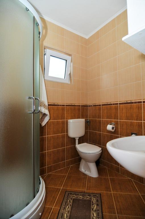 Apartments Samardzic ティヴァト エクステリア 写真