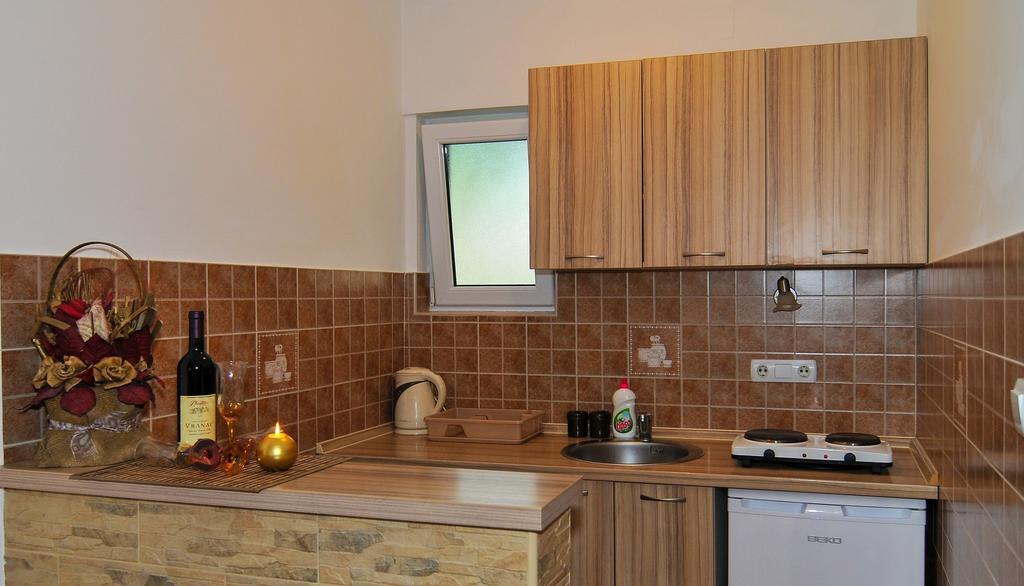 Apartments Samardzic ティヴァト エクステリア 写真