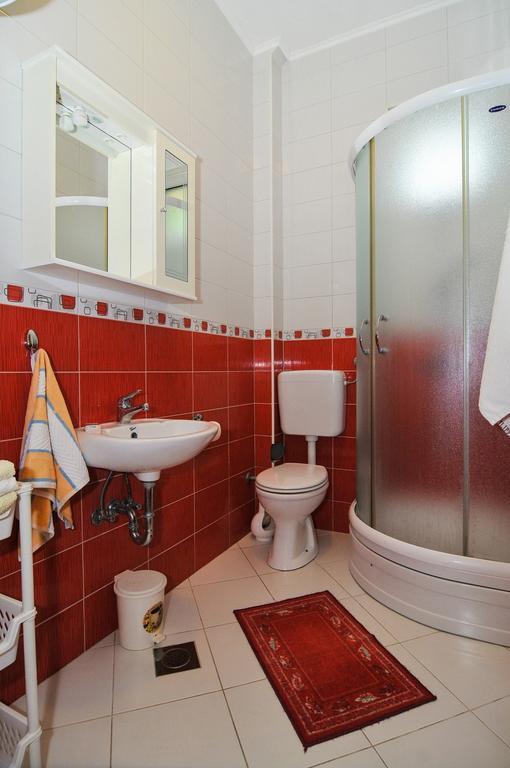 Apartments Samardzic ティヴァト エクステリア 写真